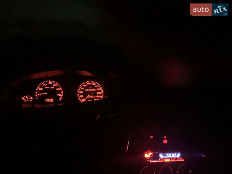 Седан Audi 100 1992 в Николаеве