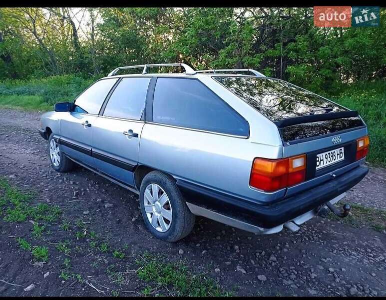 Универсал Audi 100 1987 в Балте