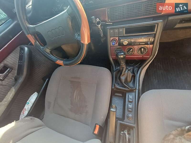 Седан Audi 100 1988 в Борщеве