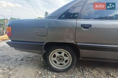 Седан Audi 100 1988 в 