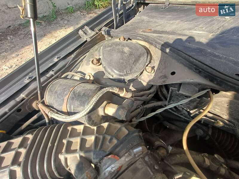 Седан Audi 100 1988 в Борщеве