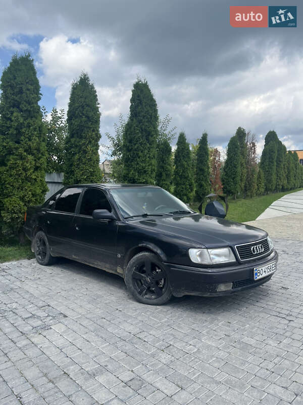 Седан Audi 100 1991 в Чорткове
