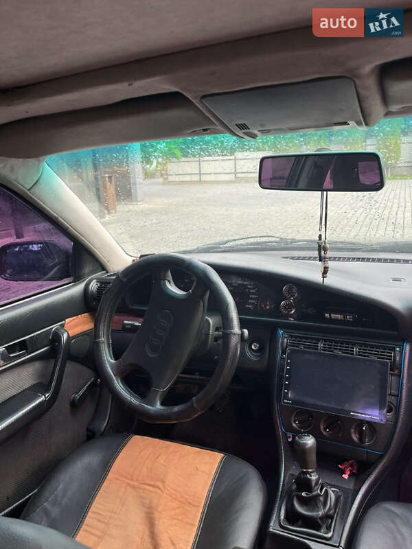 Седан Audi 100 1991 в Чорткове