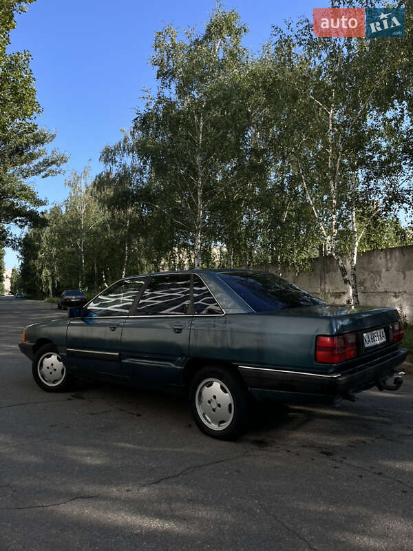 Седан Audi 100 1991 в Киеве