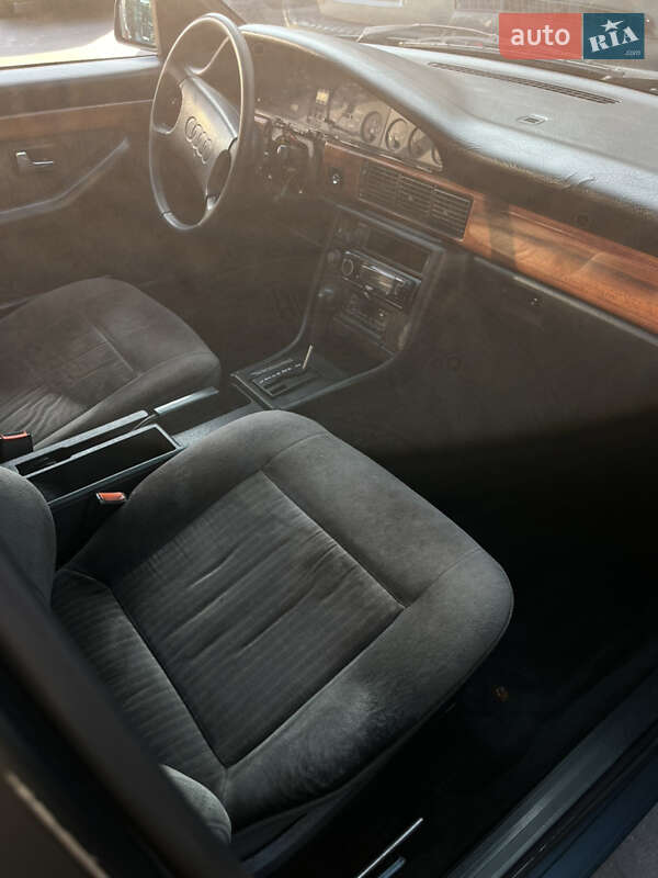 Седан Audi 100 1991 в Киеве