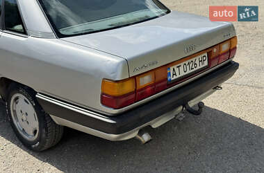 Седан Audi 100 1984 в 
