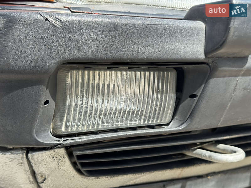 Седан Audi 100 1984 в Ивано-Франковске