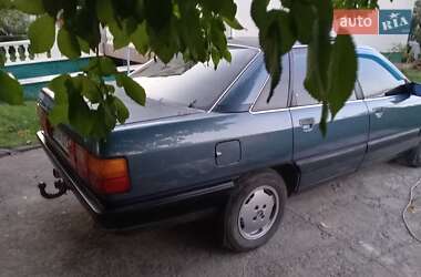 Седан Audi 100 1990 в Ладыжине