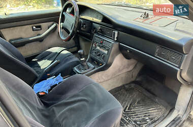 Седан Audi 100 1989 в 