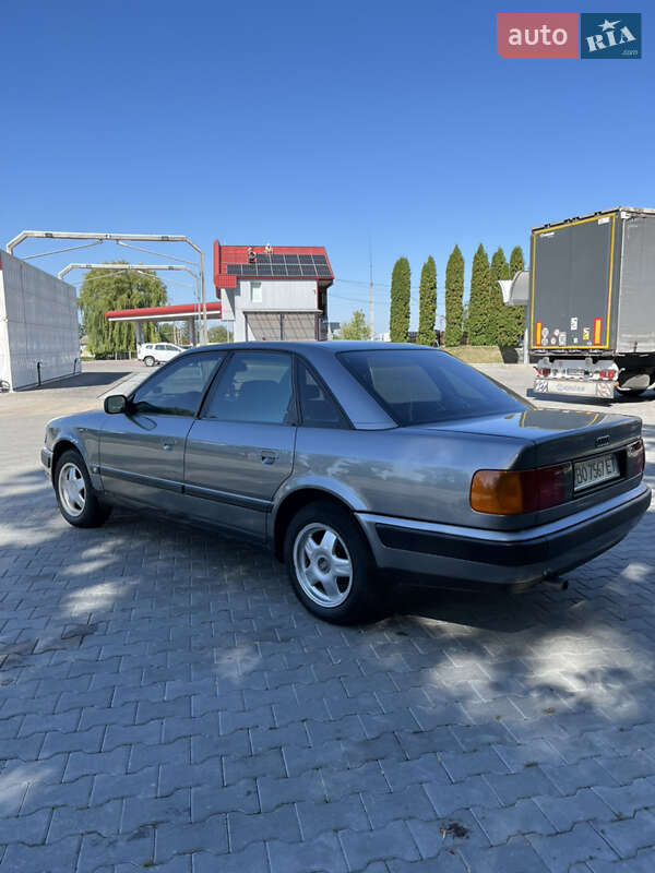 Седан Audi 100 1991 в Чорткове