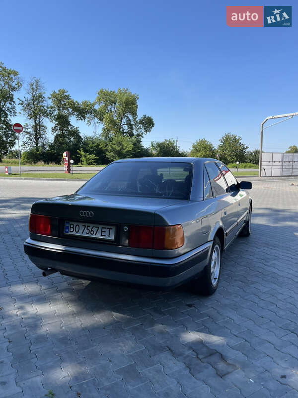 Седан Audi 100 1991 в Чорткове