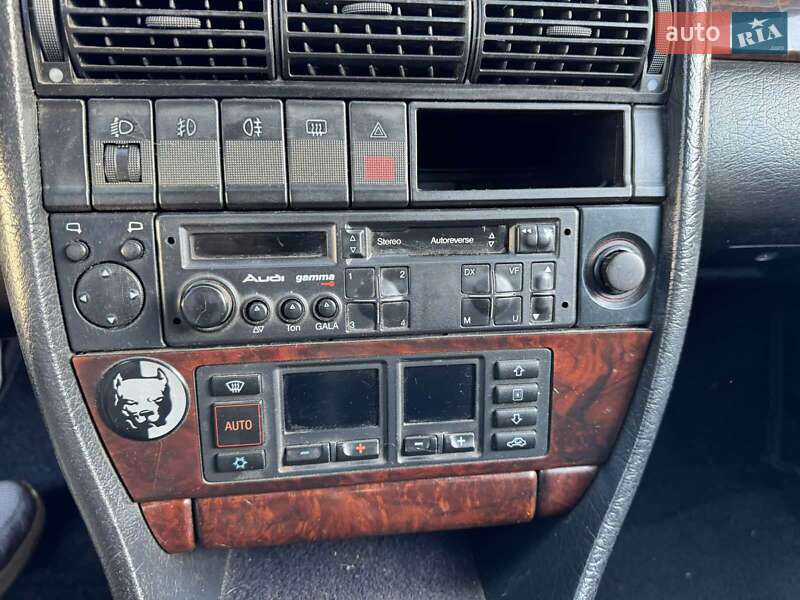 Седан Audi 100 1993 в Кременчуге