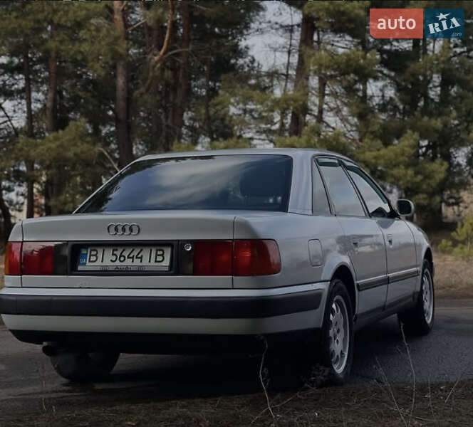 Седан Audi 100 1994 в Горишних Плавнях