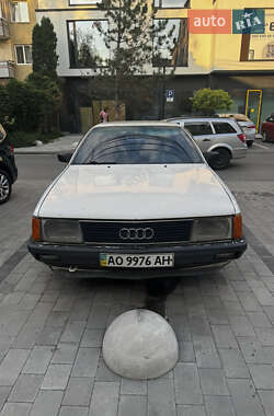 Седан Audi 100 1986 в Ужгороді