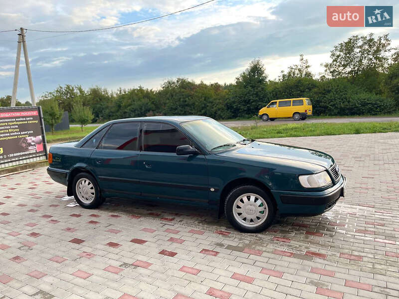 Седан Audi 100 1992 в Городенке
