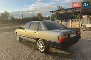 Седан Audi 100 1990 в Черновцах