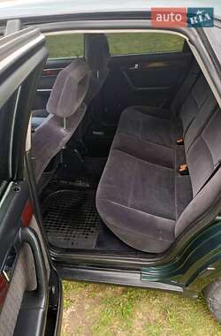 Седан Audi 100 1992 в 