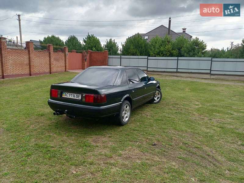 Седан Audi 100 1992 в Владимире