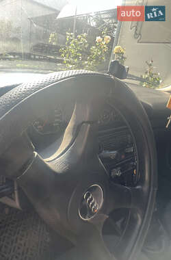 Седан Audi 100 1991 в 