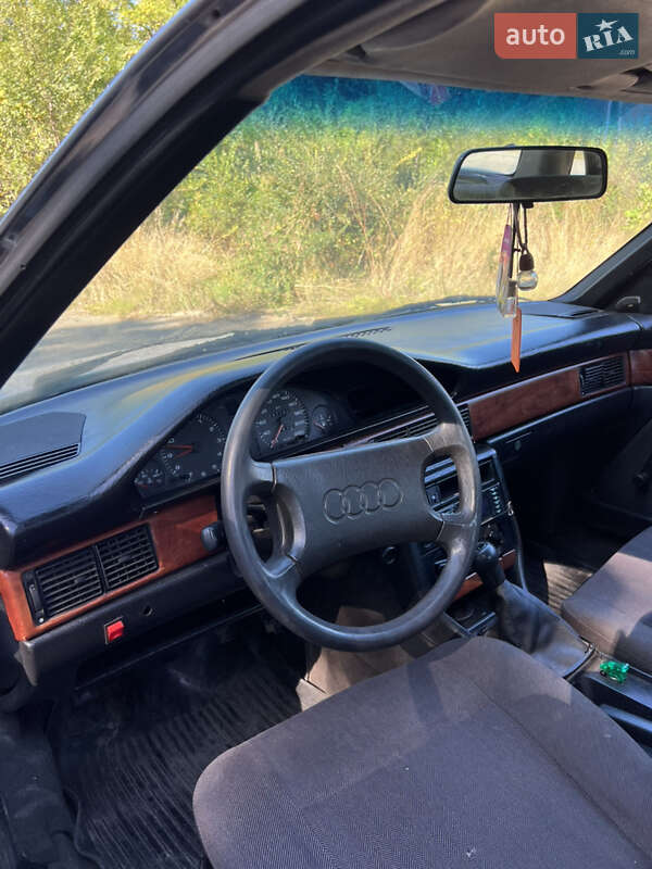 Седан Audi 100 1986 в Пещанке