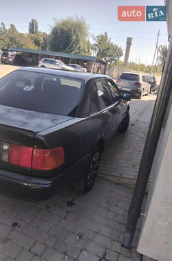 Седан Audi 100 1993 в 