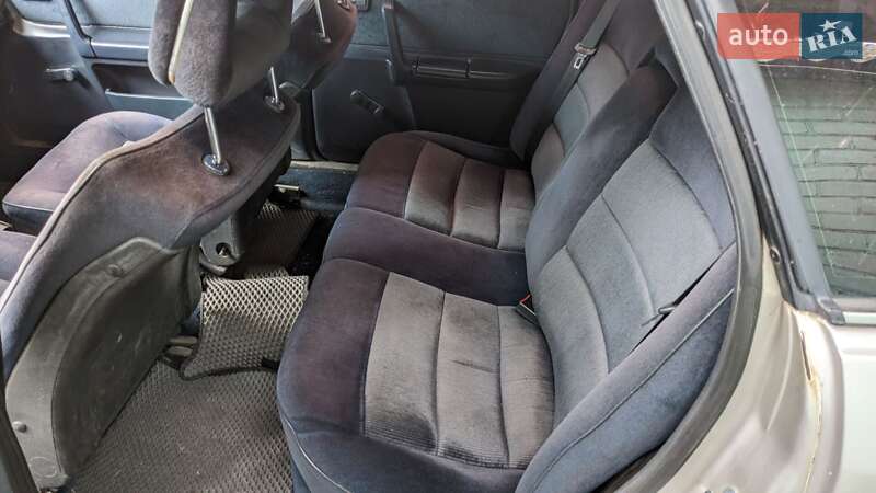 Седан Audi 100 1985 в Запорожье