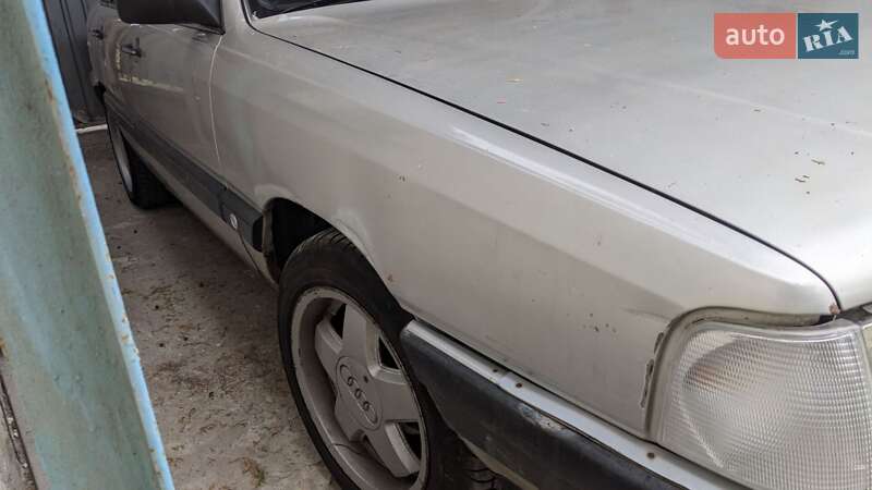Седан Audi 100 1985 в Запорожье