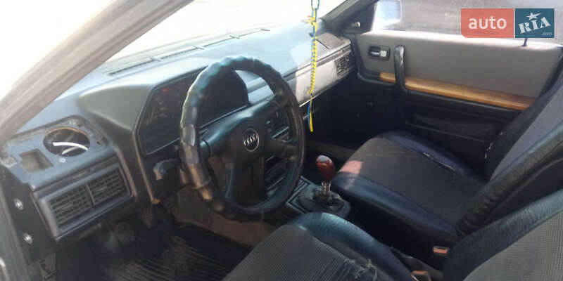 Седан Audi 100 1986 в Кременчуге