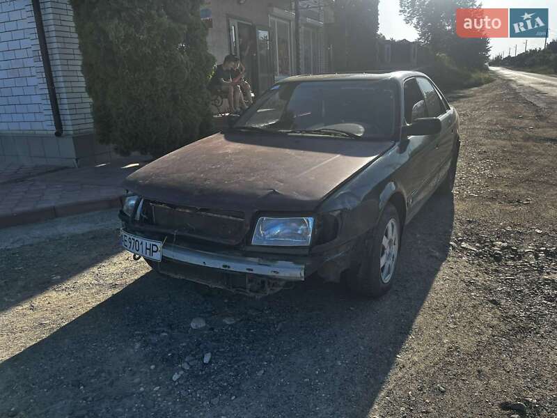 Седан Audi 100 1993 в Бершаді