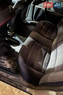 Седан Audi 100 1986 в 