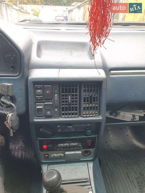 Седан Audi 100 1986 в Житомире