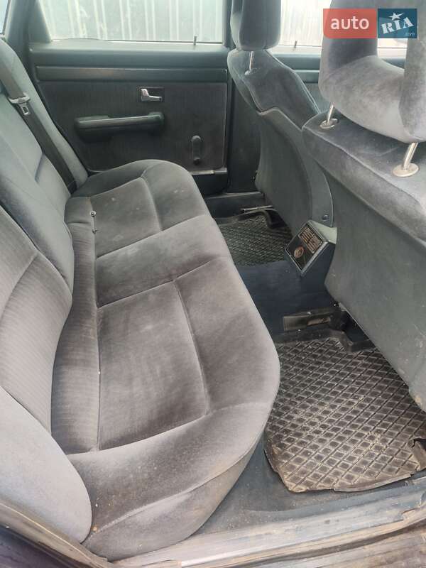 Седан Audi 100 1989 в Скалаті фото 3 Седан Audi 100 1989 в Скалаті