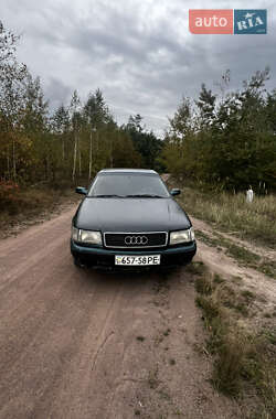 Седан Audi 100 1994 в Коростене