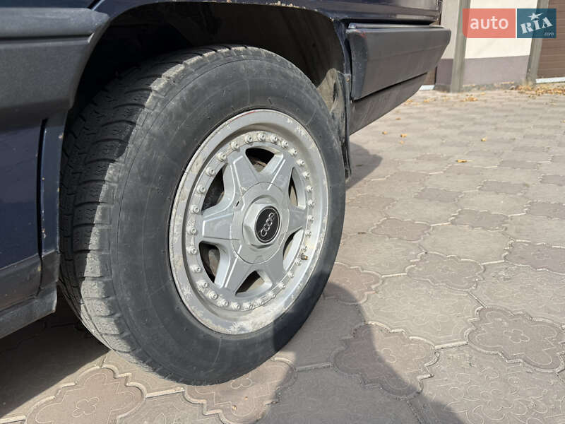 Седан Audi 100 1987 в Днепре