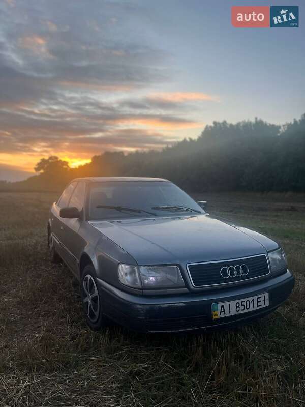 Седан Audi 100 1992 в 