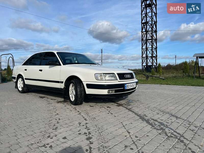 Седан Audi 100 1991 в Борщеві