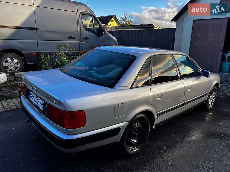 Седан Audi 100 1991 в Виннице