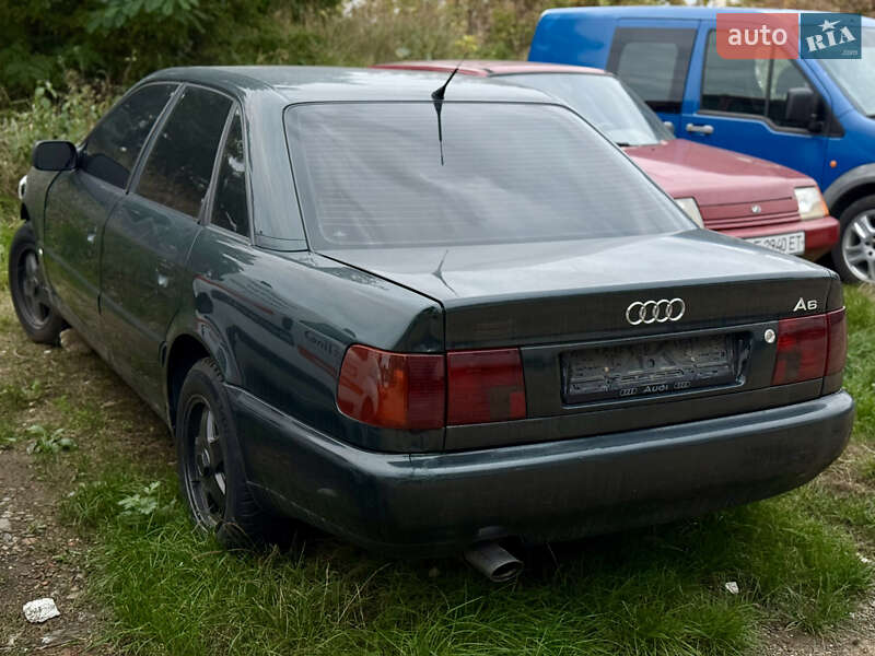 Седан Audi 100 1993 в Чернівцях