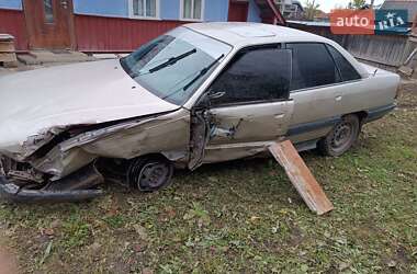 Седан Audi 100 1984 в 