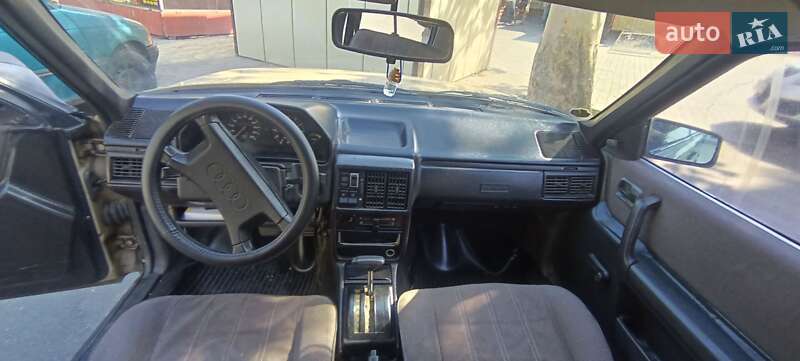 Седан Audi 100 1989 в Чорноморську