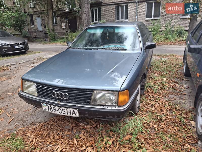 Седан Audi 100 1989 в Запоріжжі