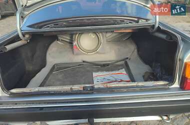 Седан Audi 100 1984 в  фото 12 Седан Audi 100 1984 в