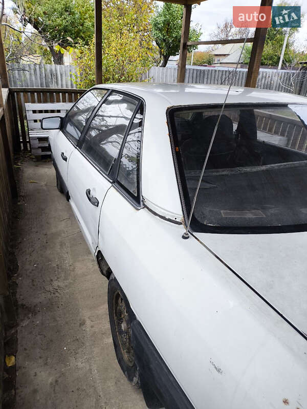 Седан Audi 100 1986 в Смеле
