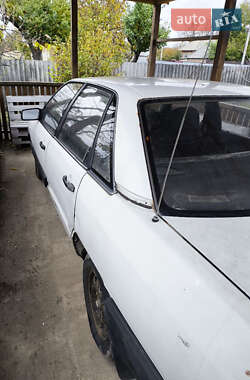 Седан Audi 100 1986 в  фото 3 Седан Audi 100 1986 в