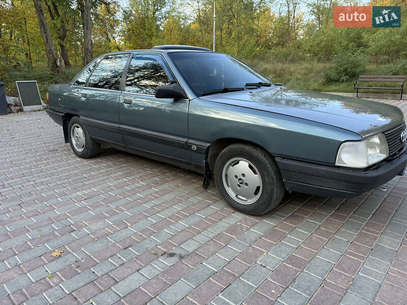 Седан Audi 100 1990 в Ладыжине фото 15 Седан Audi 100 1990 в Ладыжине