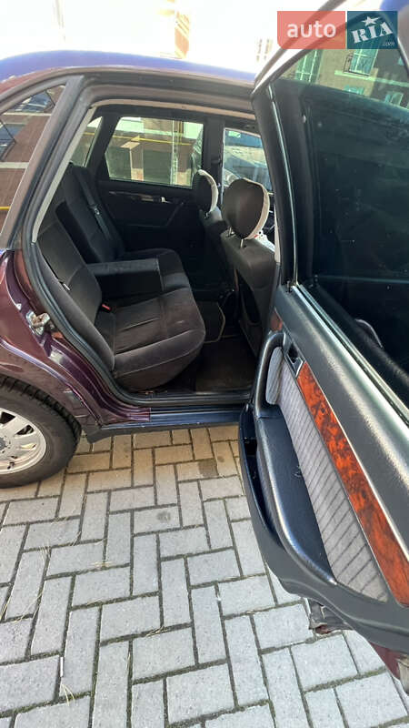 Седан Audi 100 1993 в Львове