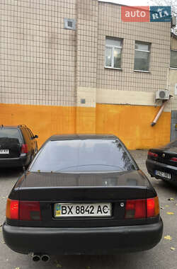 Седан Audi 100 1992 в 