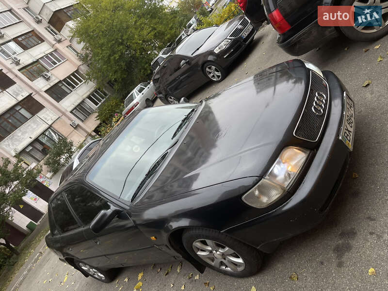 Седан Audi 100 1992 в Києві