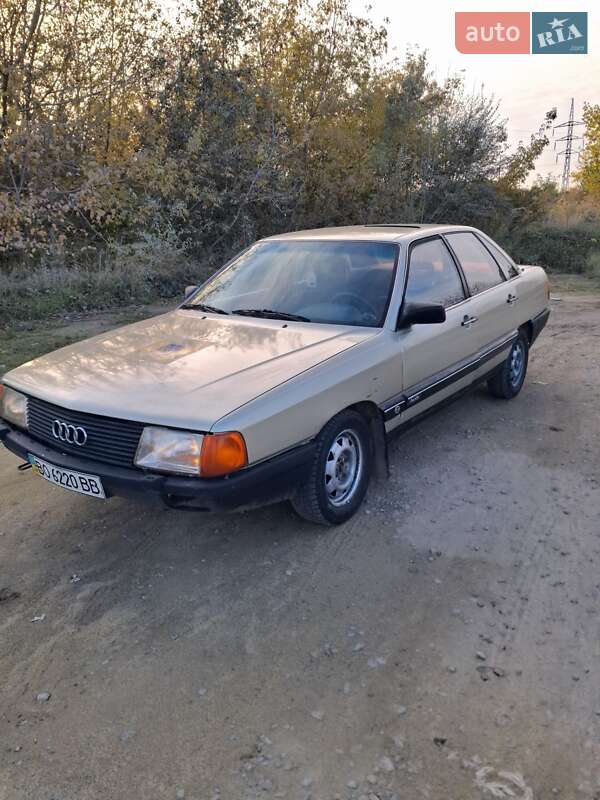 Седан Audi 100 1986 в Здолбуніві