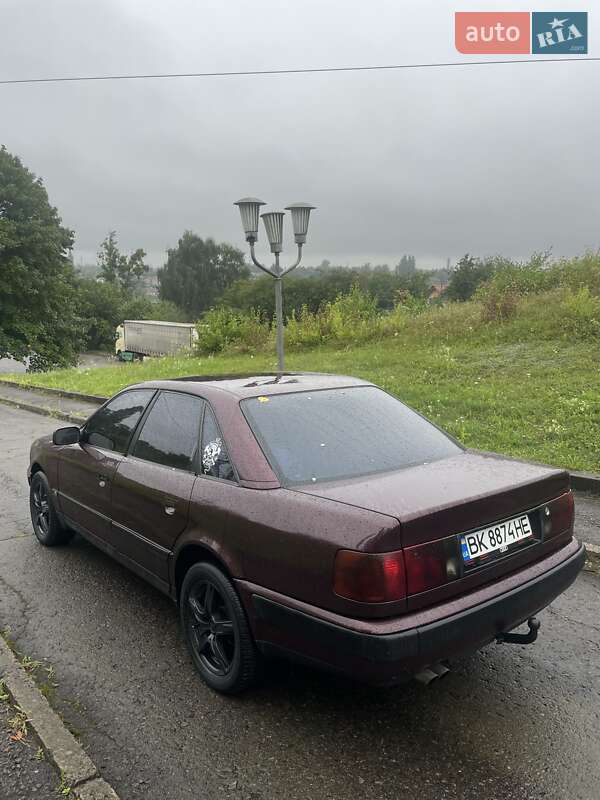 Седан Audi 100 1993 в Рівному